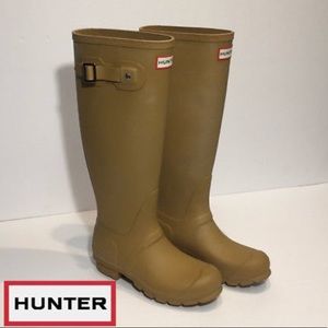 Hunter rain boots (matte)